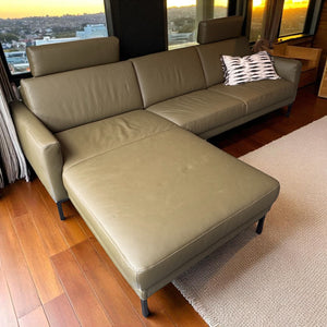 Lounge Sofa Momo – Echtleder in Olive